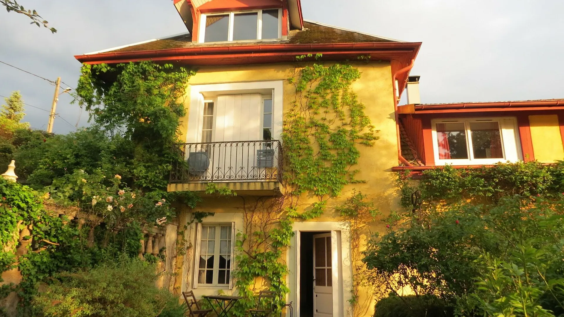 Demeure D'Hotes L'Hermitage Mouxy 0*,  France
